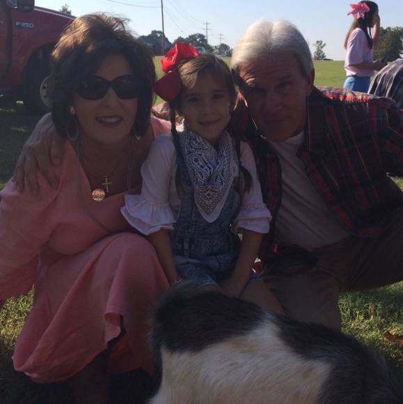 Meet your Posher, Kay - Picture 1 of 1